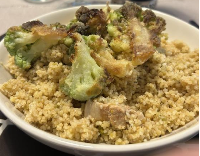 Cuscusu con carne di maiale e broccoli